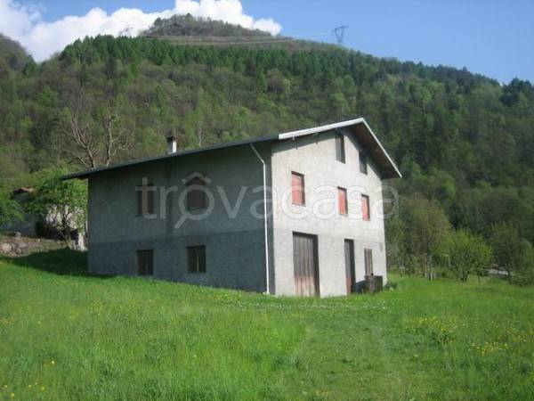 casa indipendente in vendita a Capo di Ponte