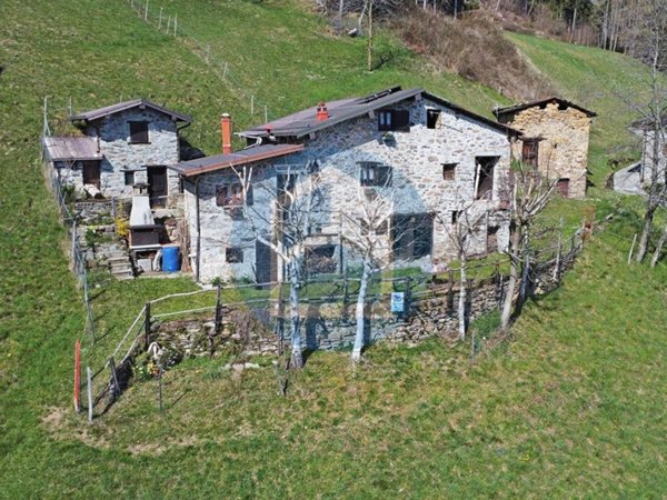 quadrivano in vendita a Capo di Ponte in zona Pescarzo