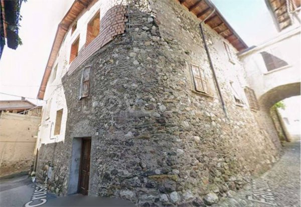 casa indipendente in vendita a Capo di Ponte