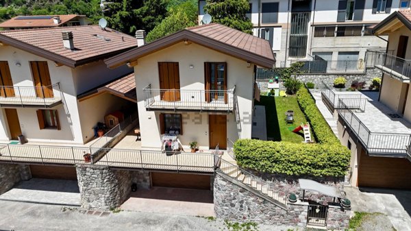 casa indipendente in vendita a Capo di Ponte in zona Cemmo