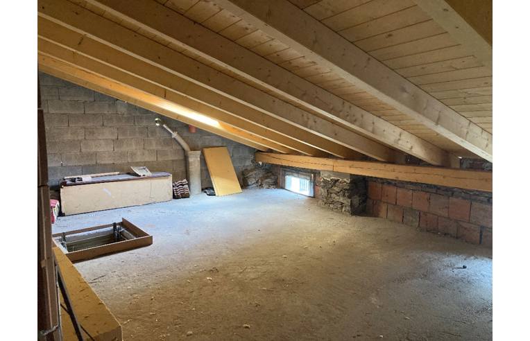 casa indipendente in vendita a Capo di Ponte in zona Cemmo