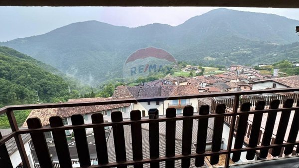 appartamento in vendita a Capovalle in zona Vico