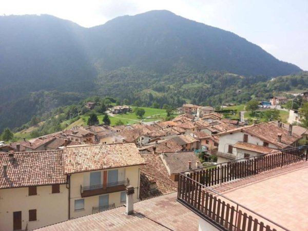 appartamento in vendita a Capovalle in zona Vico