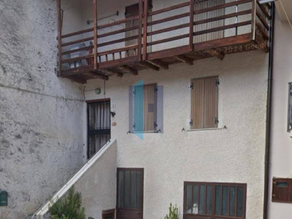 casa indipendente in vendita a Capovalle