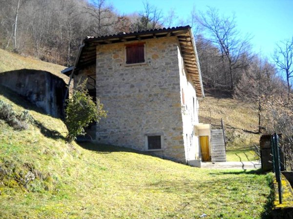 casale in vendita a Capovalle