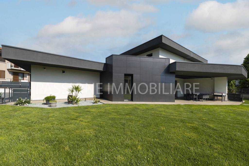 casa indipendente in vendita a Capriano del Colle