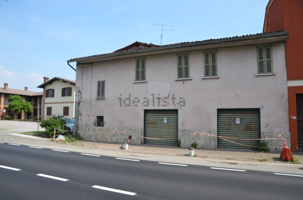 negozio in vendita a Capriano del Colle