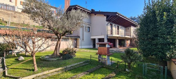 casa indipendente in vendita a Capriano del Colle