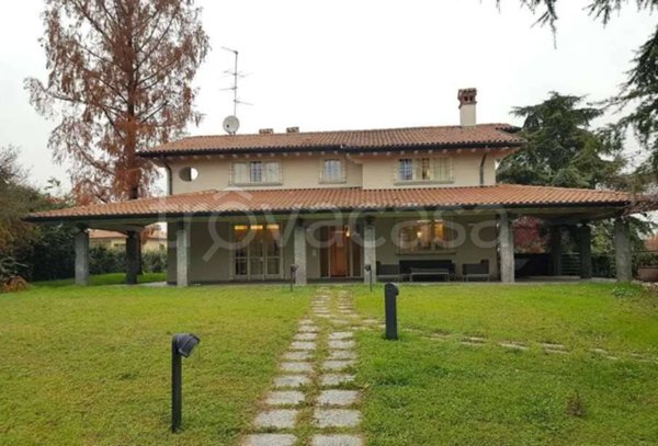 casa indipendente in vendita a Capriano del Colle