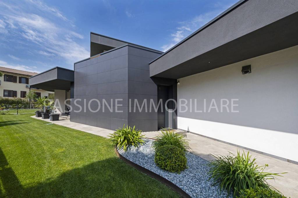 casa indipendente in vendita a Capriano del Colle