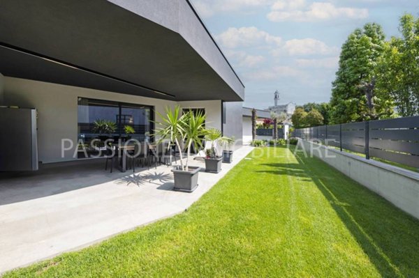 casa indipendente in vendita a Capriano del Colle