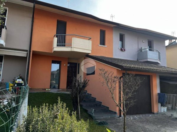 casa indipendente in vendita a Capriano del Colle