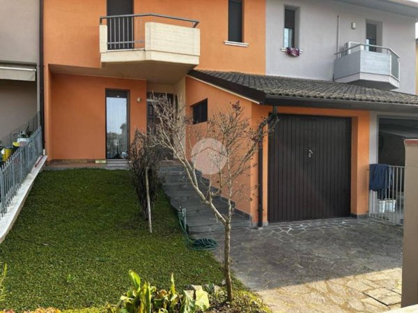 casa indipendente in vendita a Capriano del Colle