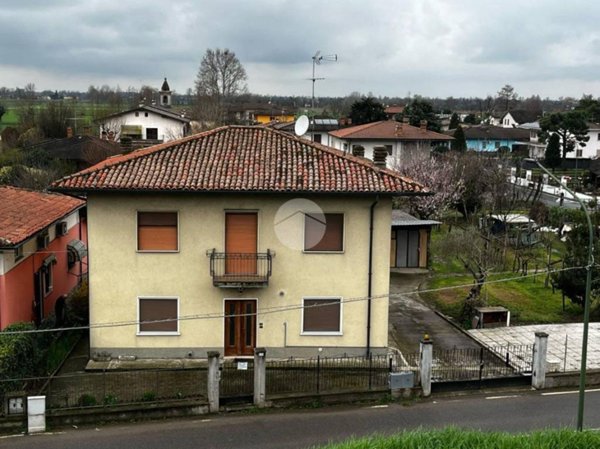 casa indipendente in vendita a Capriano del Colle