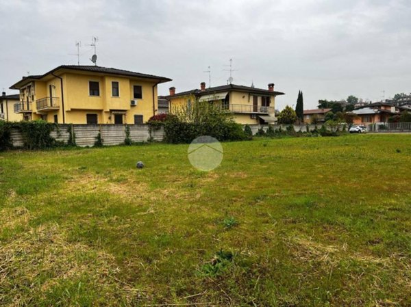 casa indipendente in vendita a Capriano del Colle