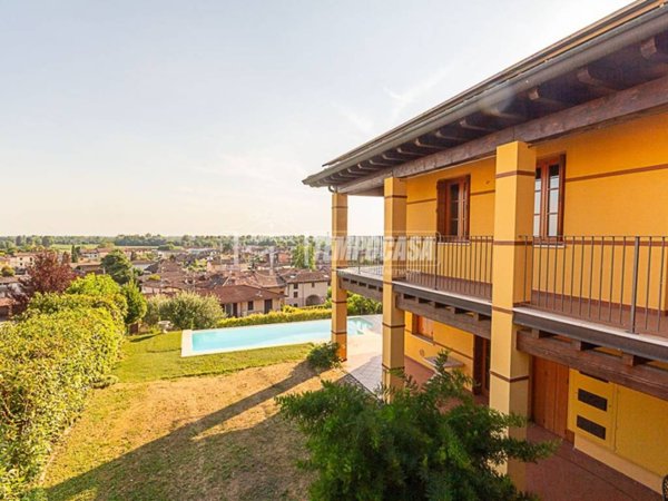 casa indipendente in vendita a Capriano del Colle