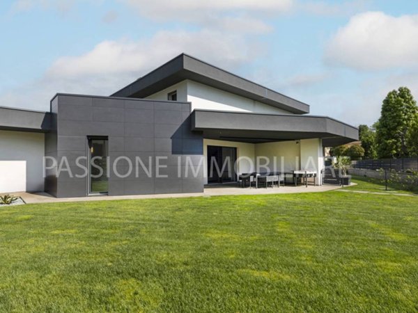 casa indipendente in vendita a Capriano del Colle