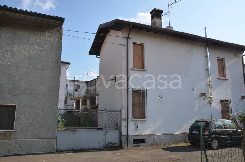casa indipendente in vendita a Capriano del Colle