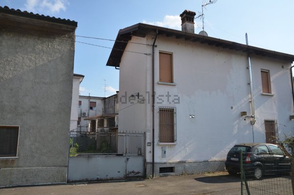 casa indipendente in vendita a Capriano del Colle