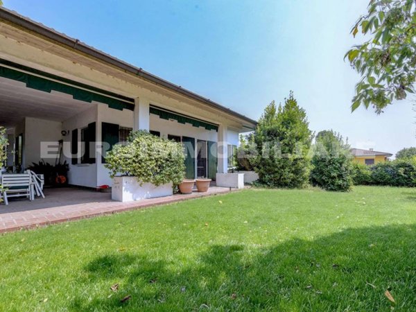 casa indipendente in vendita a Capriano del Colle