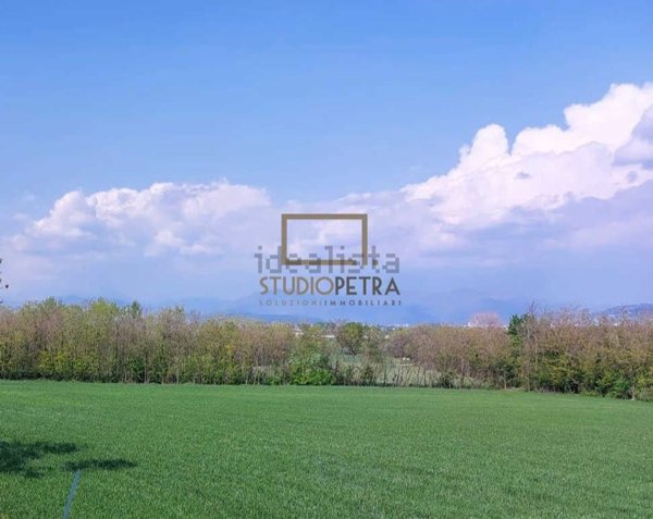 terreno in vendita a Capriano del Colle