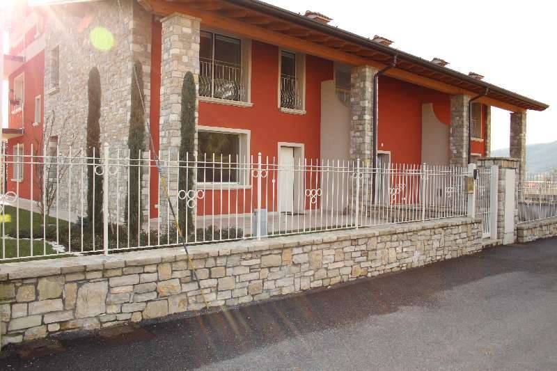 casa indipendente in vendita a Capriolo
