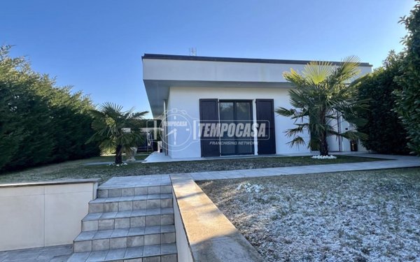 casa indipendente in vendita a Capriolo