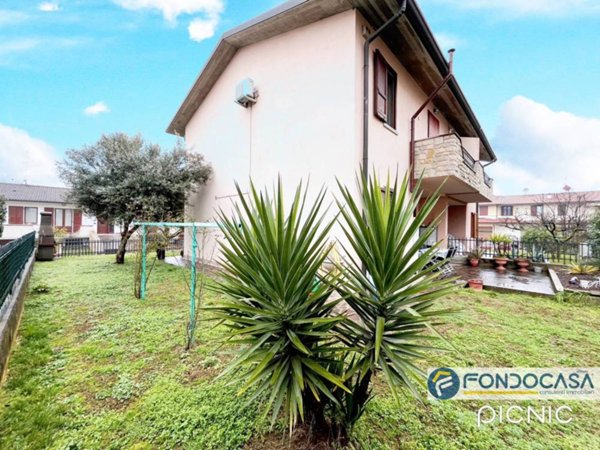 casa indipendente in vendita a Capriolo