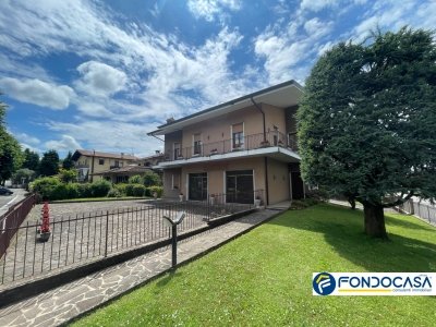 casa indipendente in vendita a Capriolo