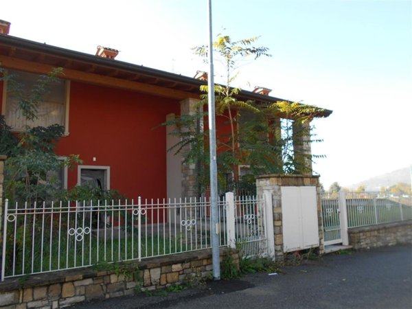 casa indipendente in vendita a Capriolo