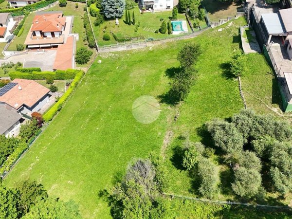 terreno edificabile in vendita a Capriolo