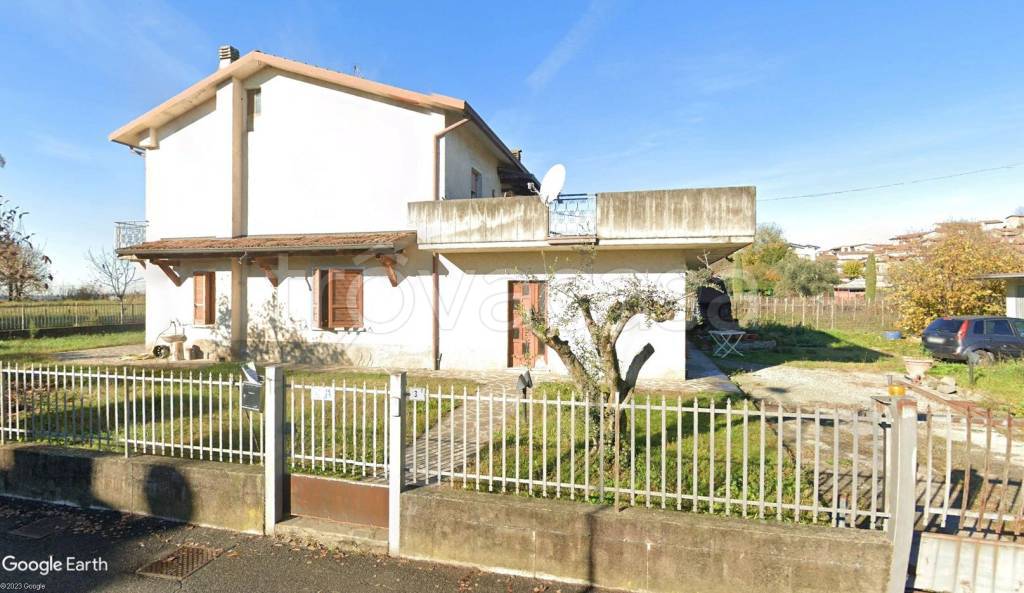 casa indipendente in vendita a Capriolo