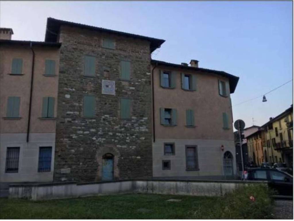 trivano in vendita a Capriolo