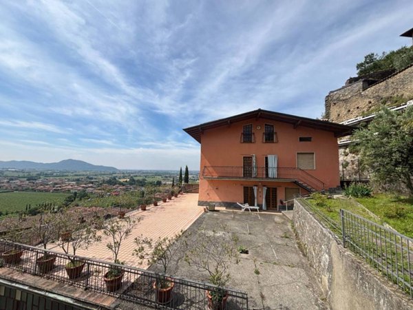casa indipendente in vendita a Capriolo