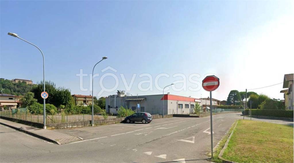 negozio in vendita a Capriolo
