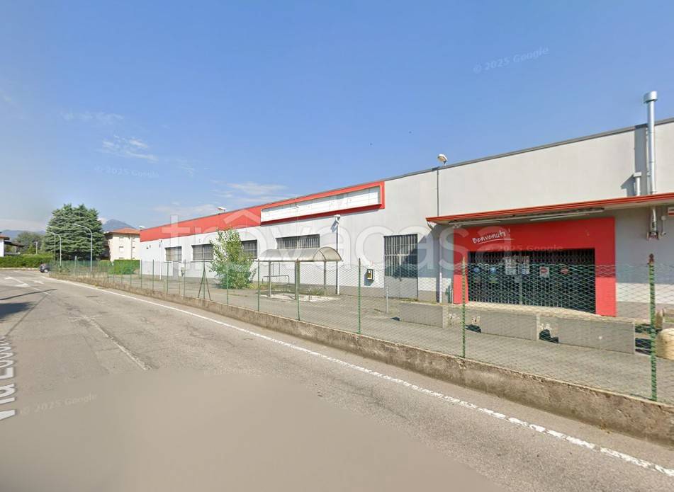 negozio in vendita a Capriolo