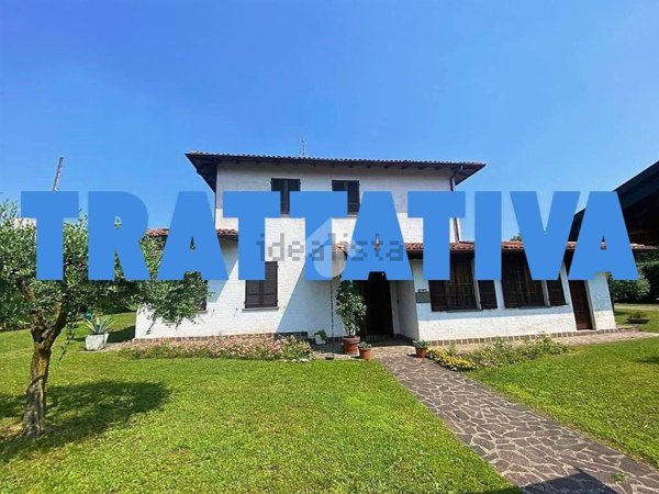 casa indipendente in vendita a Capriolo