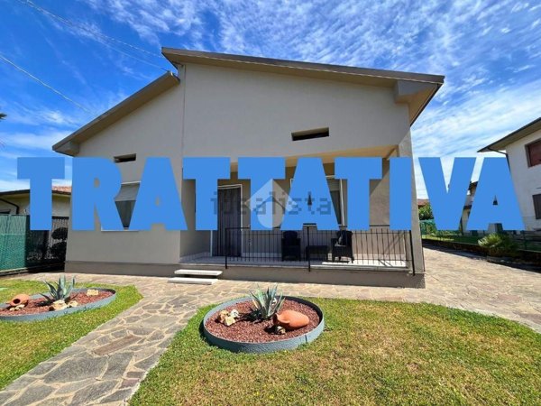 casa indipendente in vendita a Capriolo