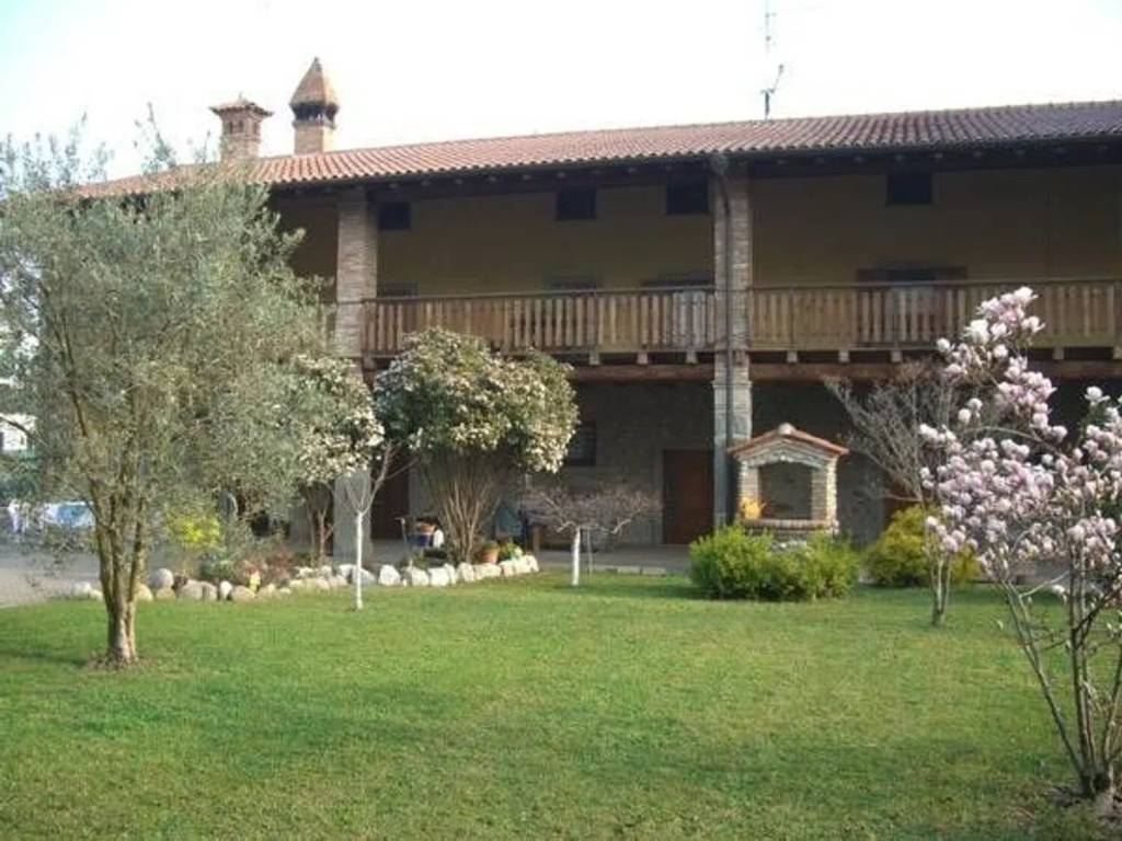 casa indipendente in vendita a Capriolo