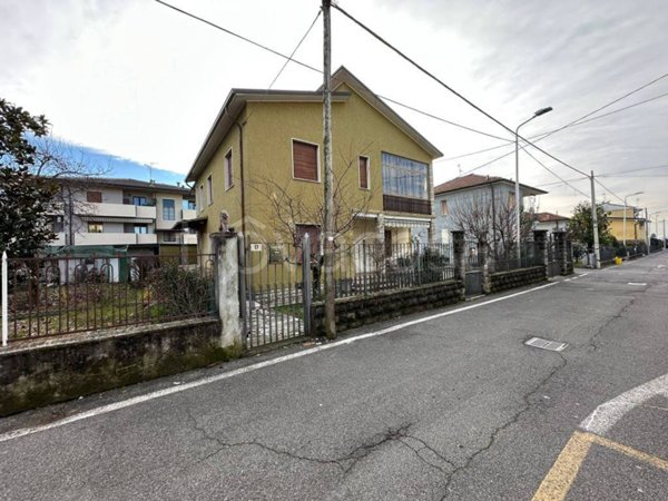 appartamento in vendita a Capriolo