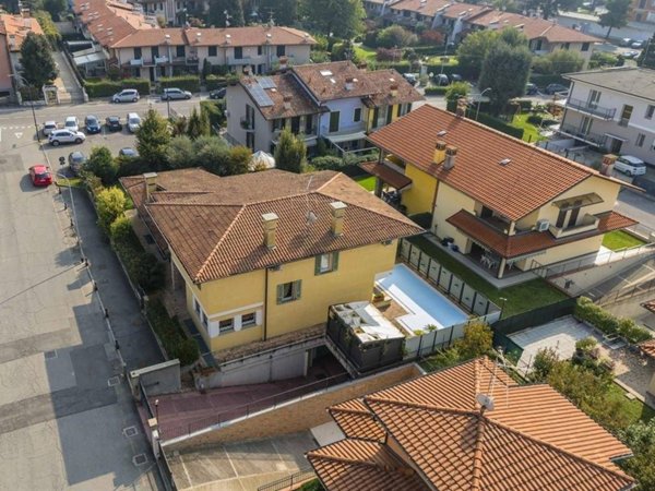 casa indipendente in vendita a Capriolo