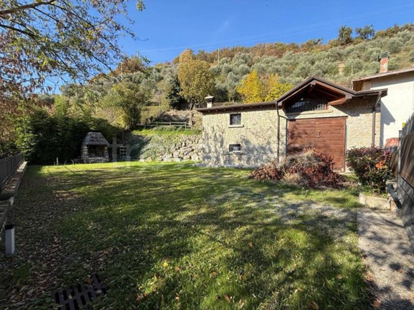 casa indipendente in vendita a Capriolo