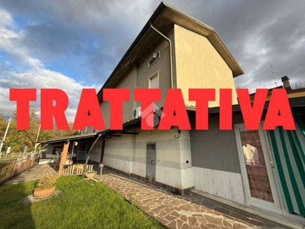 casa indipendente in vendita a Capriolo