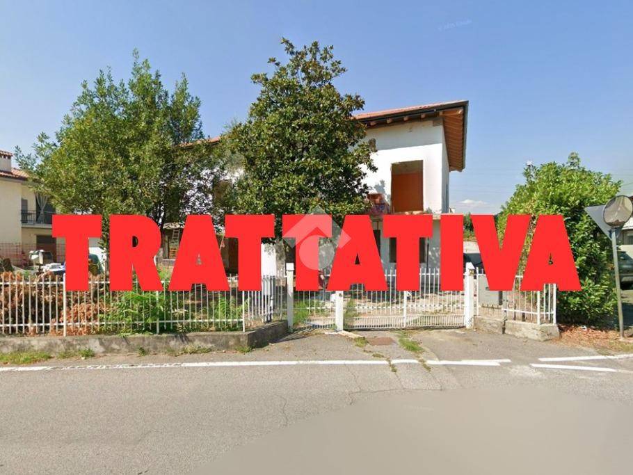 casa indipendente in vendita a Capriolo