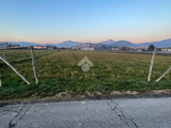 terreno agricolo in vendita a Capriolo