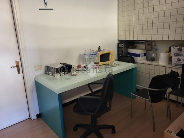 negozio in vendita a Capriolo