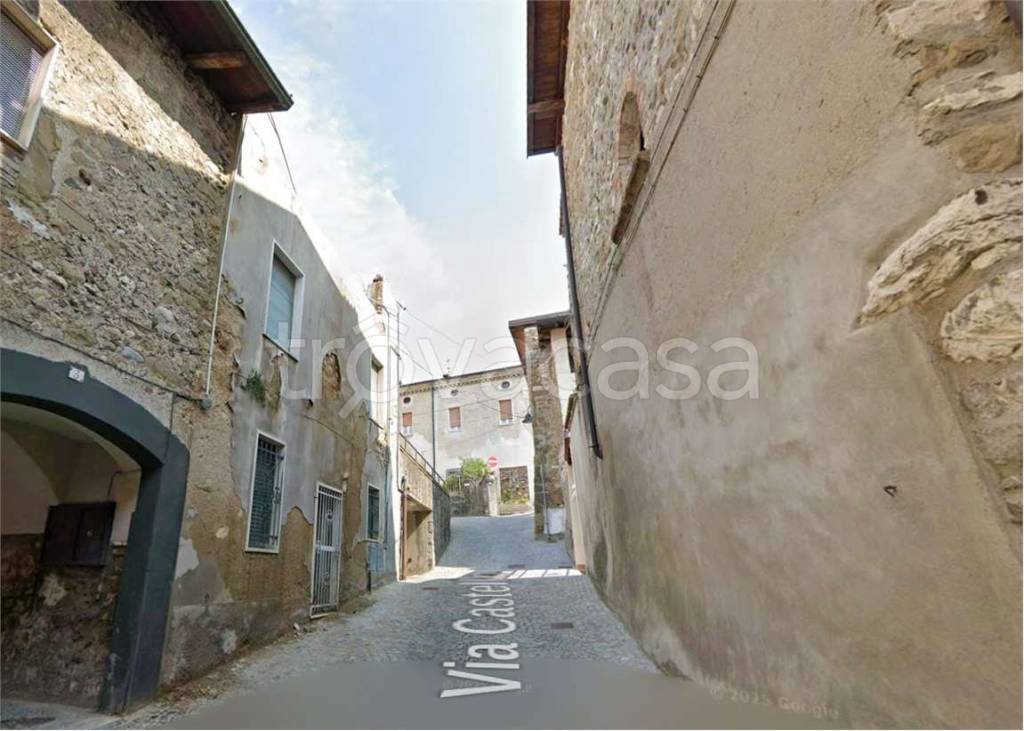 intera palazzina in vendita a Capriolo