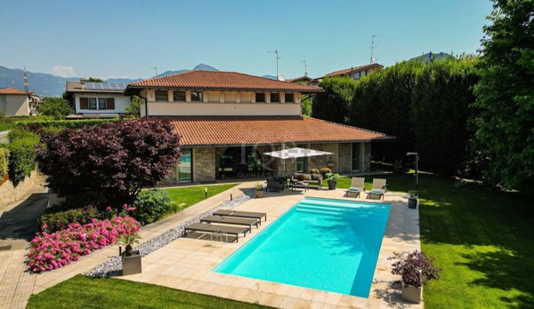 casa indipendente in vendita a Capriolo