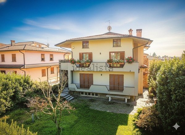 casa indipendente in vendita a Capriolo