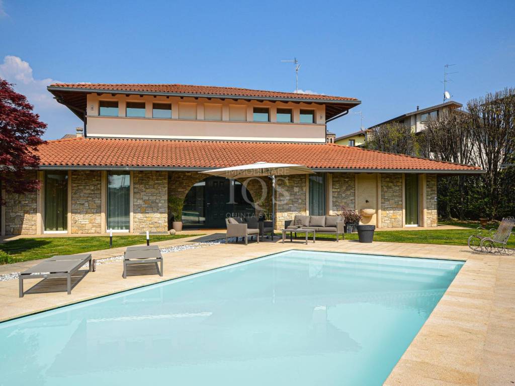 casa indipendente in vendita a Capriolo